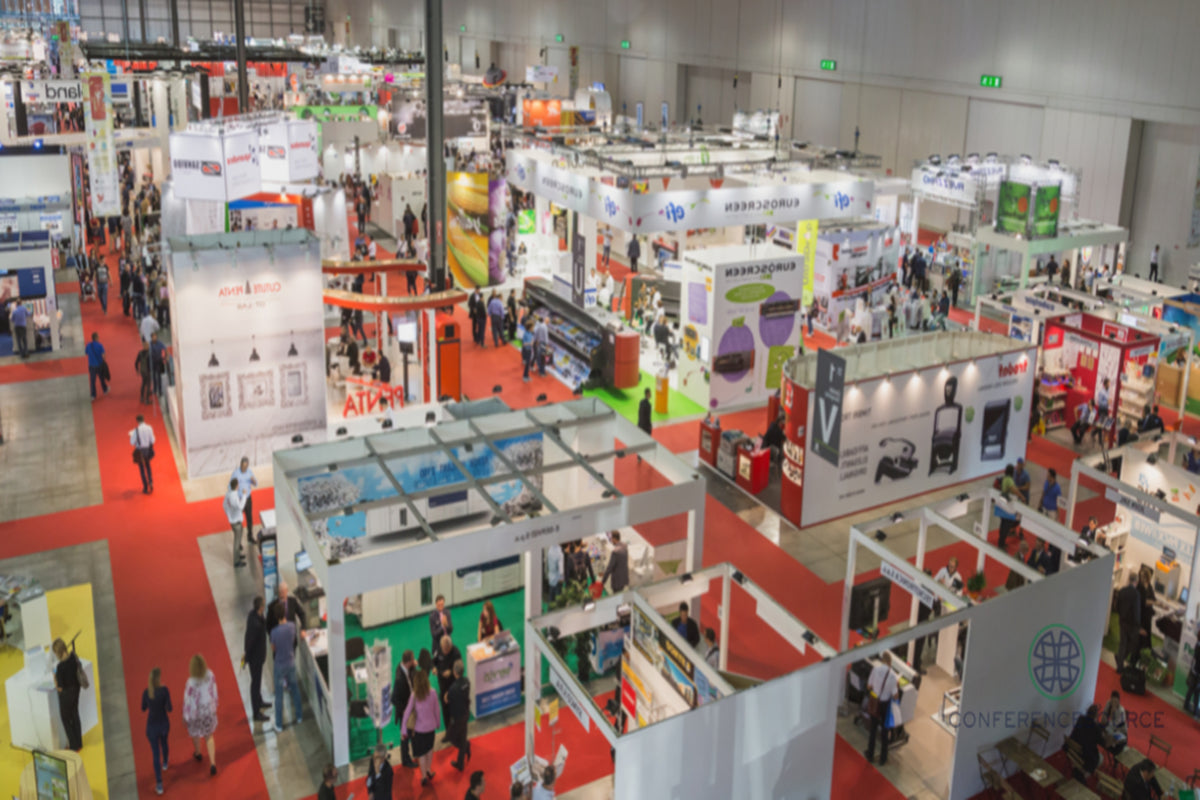 12 Trade Show Tips to Attract More Visitors | ShiningShow